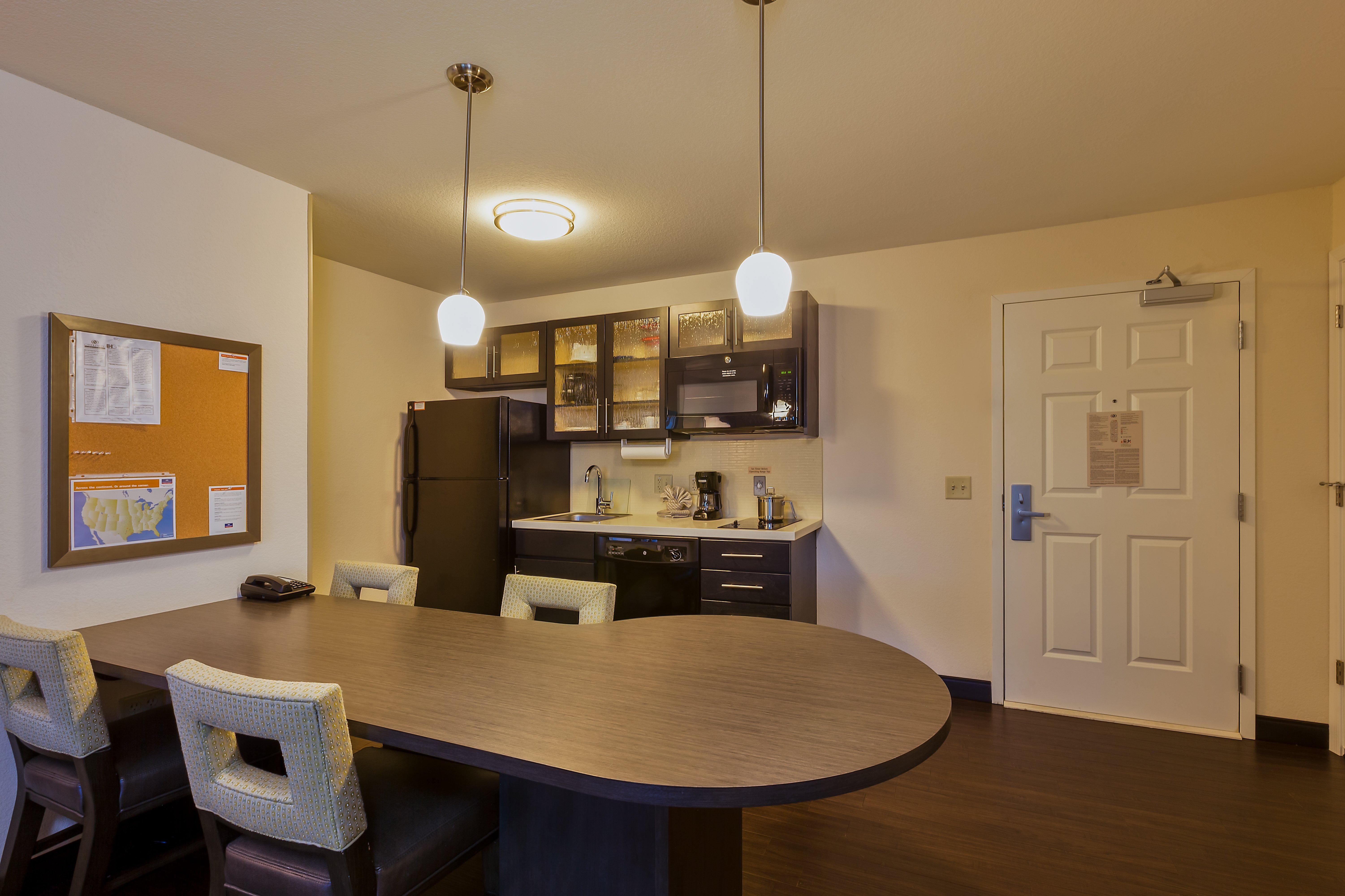 Hotel Candlewood By Ihg 3*