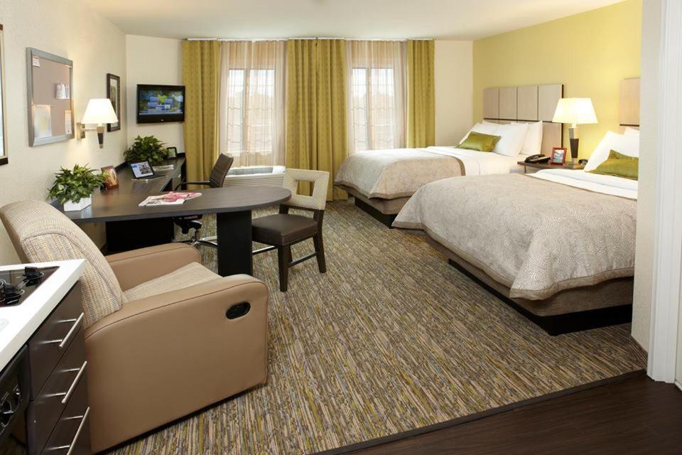 Candlewood By Ihg Hotel 3*