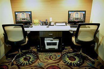 Candlewood By Ihg Hotel 3*